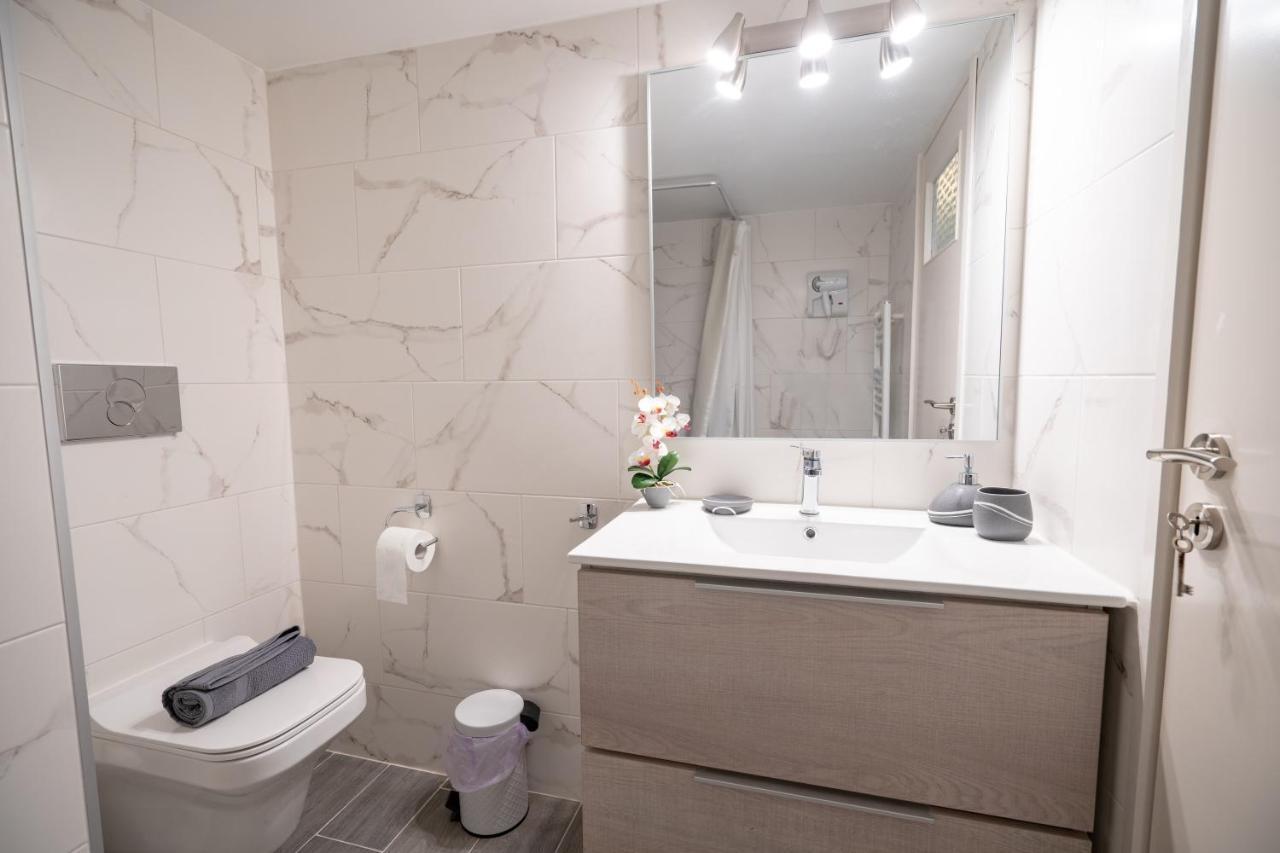 Agios Ioannis Metro St. 2 Bedrms 6 Pers. Apartment Athena Bagian luar foto